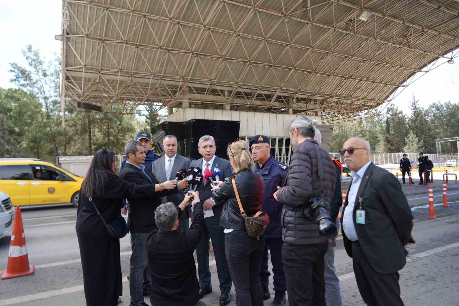 Antalya’da bayramda 43 uygulama noktasında 3 bin 217 personel görev başında
