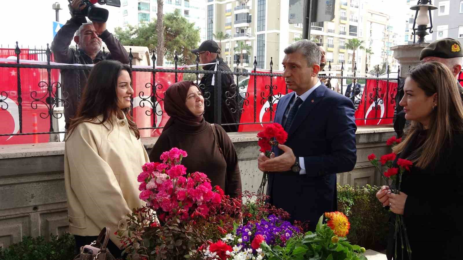 Antalya’da Çanakkale şehitleri anıldı
