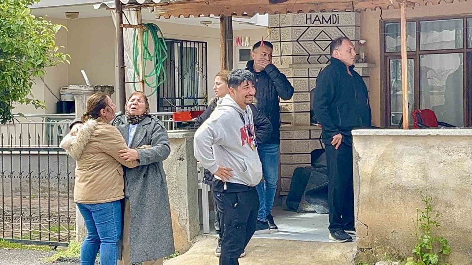 Antalya’da evde ölü bulunan gencin teyzesinden yürek yakan ağıt: "Dayanamam ben, içim yanıyor"
