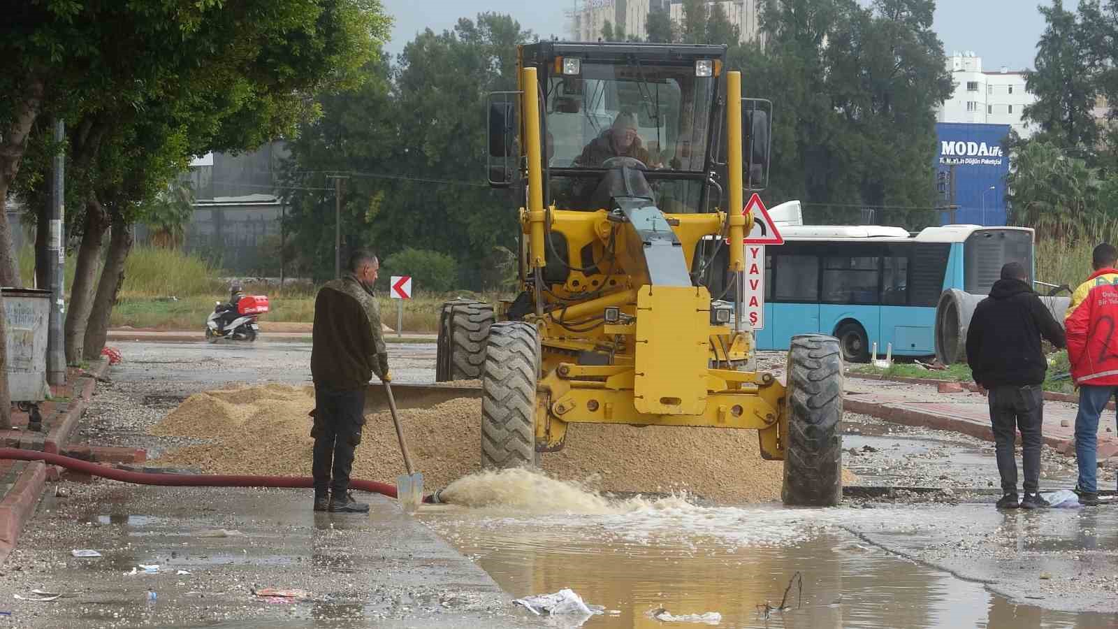 Antalya’da felaketin bilançosu gün ağarınca ortaya çıktı
