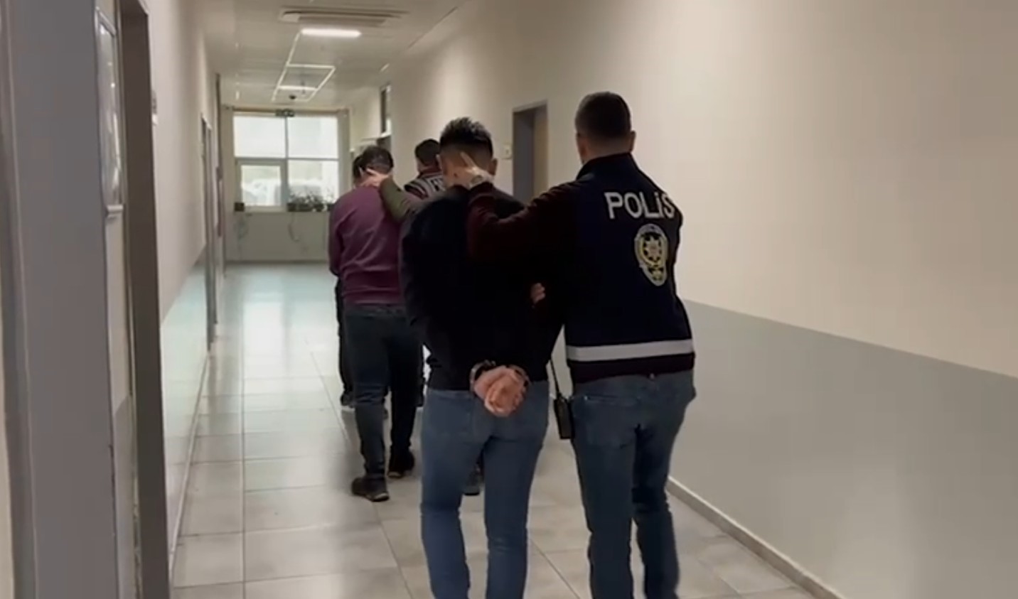 Antalya’da "istihbaratçı" yalanıyla 3,5 milyonluk vurgun yaptılar
