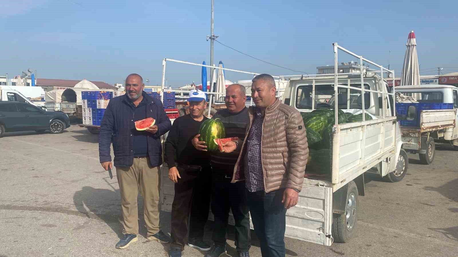 Antalya’da sezonun ilk karpuz hasadı yapıldı
