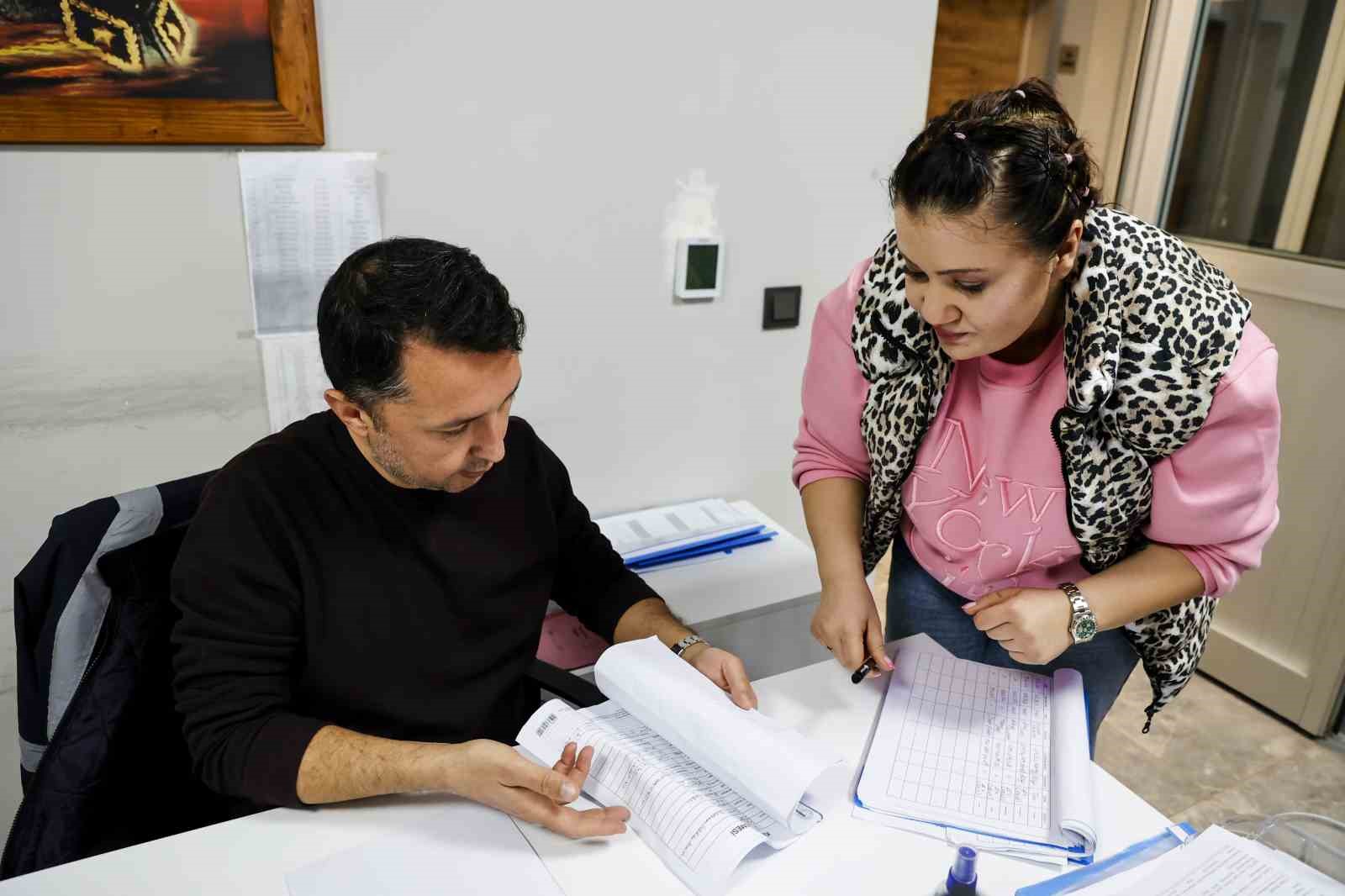 Antalya’da sokak hayvanları yeni sahiplerini bekliyor
Antalya’da sokak hayvanları yeni sahiplerini bekliyor