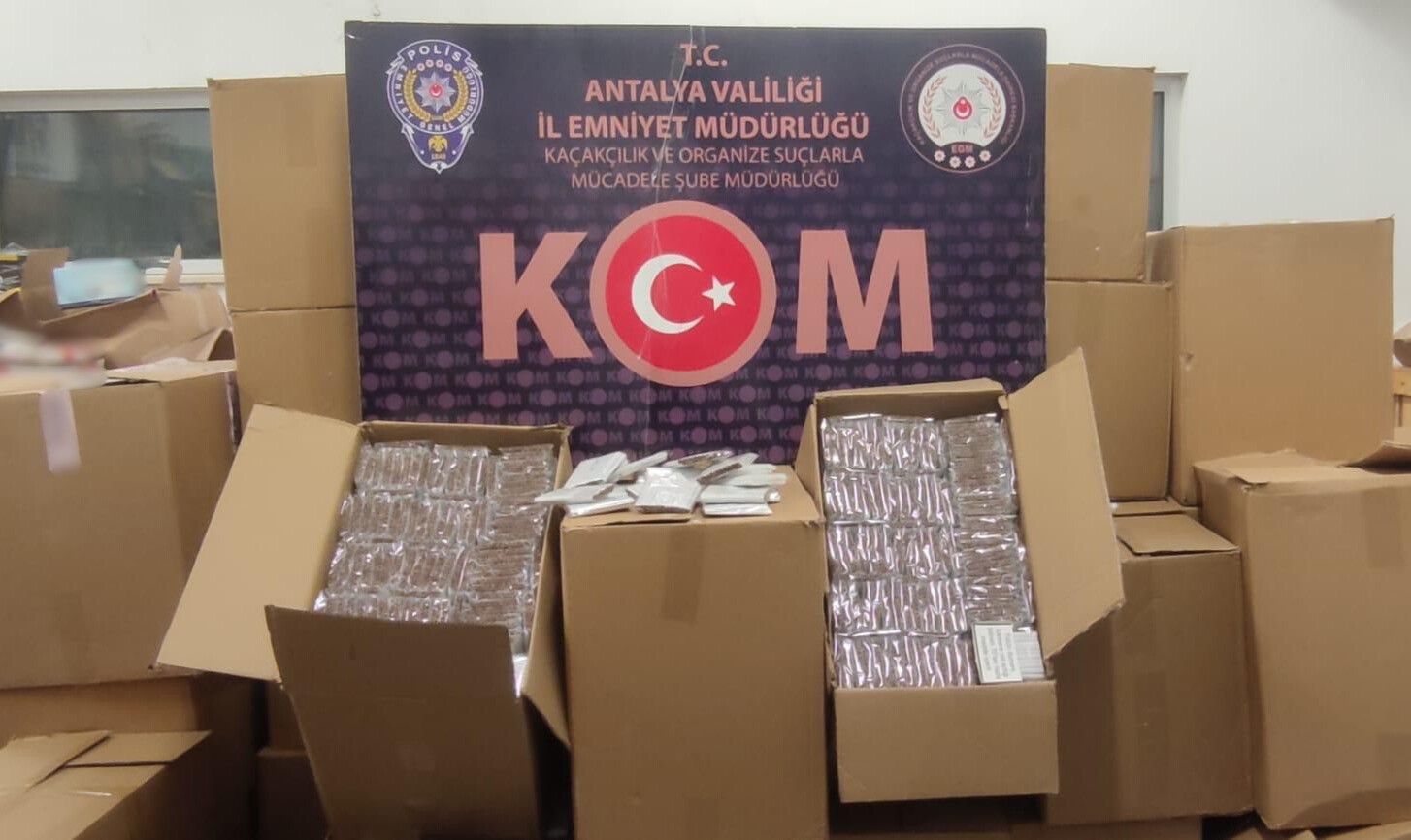 Antalya’da son 1 haftada 5,6 milyon kaçak makaron ele geçirildi
