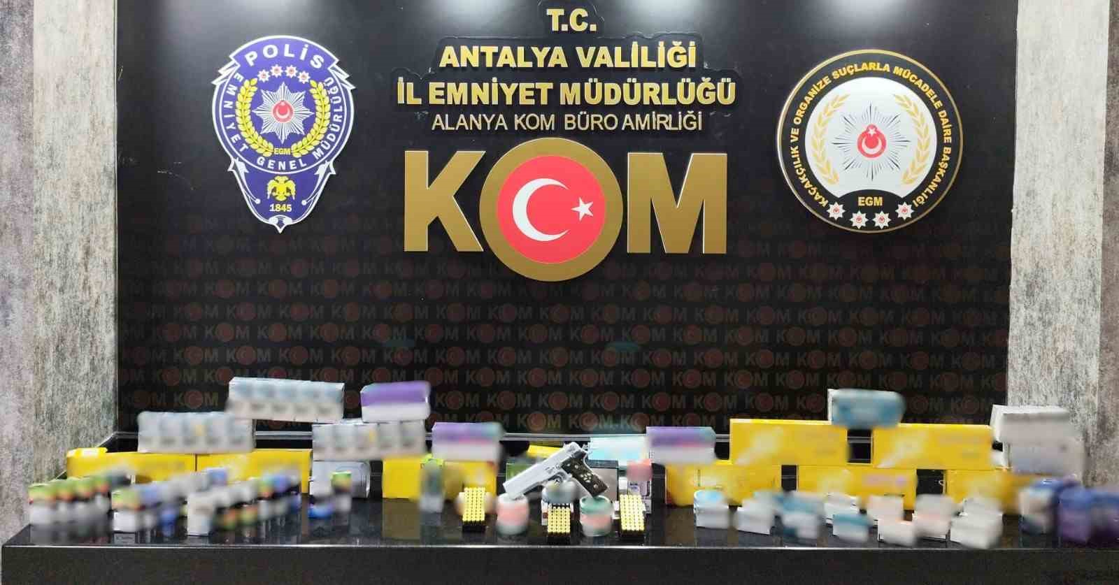 Antalya’da son 1 haftada 5,6 milyon kaçak makaron ele geçirildi
