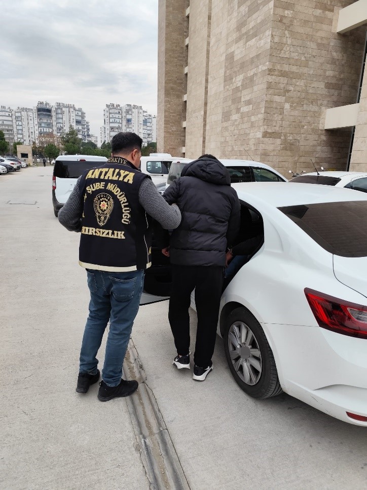 Antalya’da son 2 haftada 502 şahıs tutuklandı
