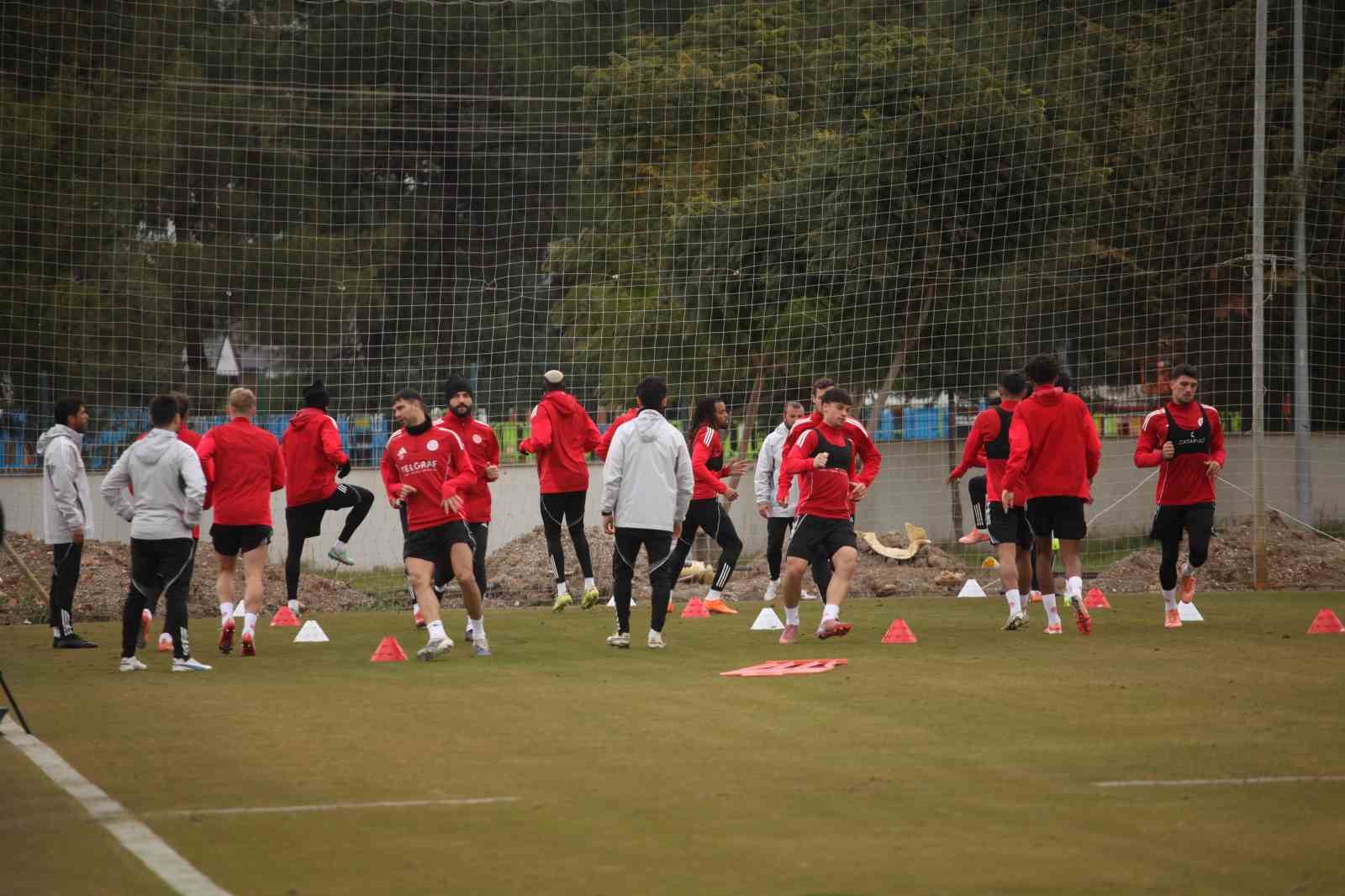 Antalya’da spor turizminin 2026 hedefi bin 500 kamp
