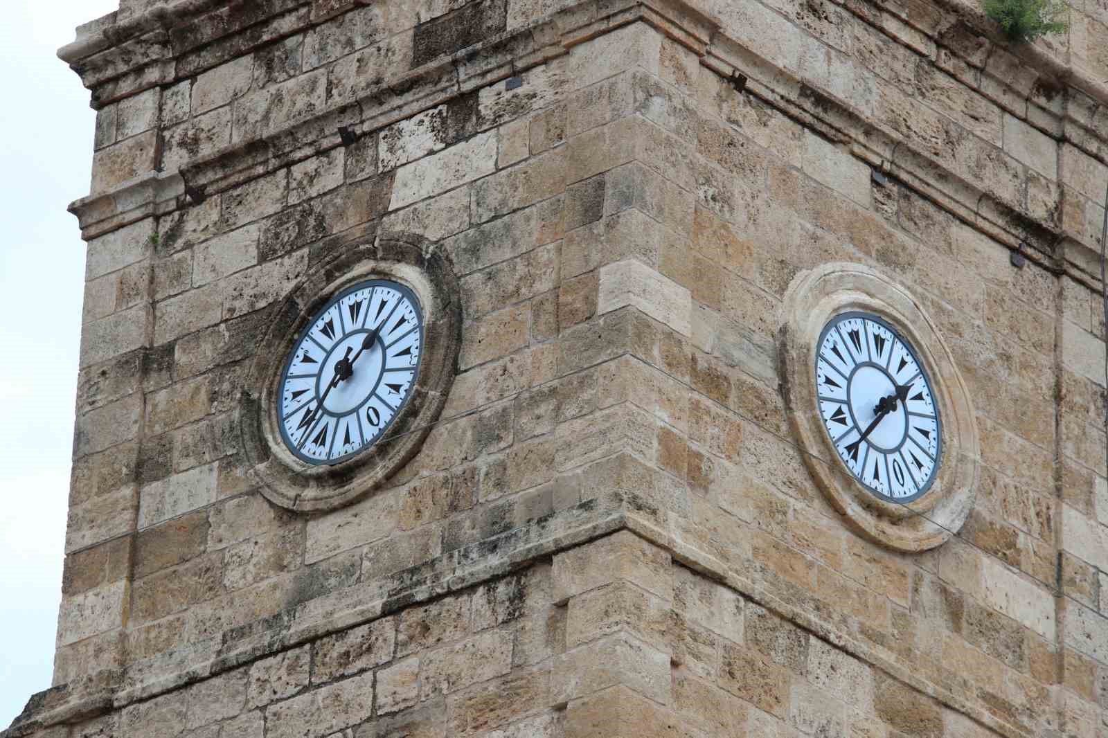 Antalya’da tarihi Saat Kulesi’nde zaman bir kez daha durdu
