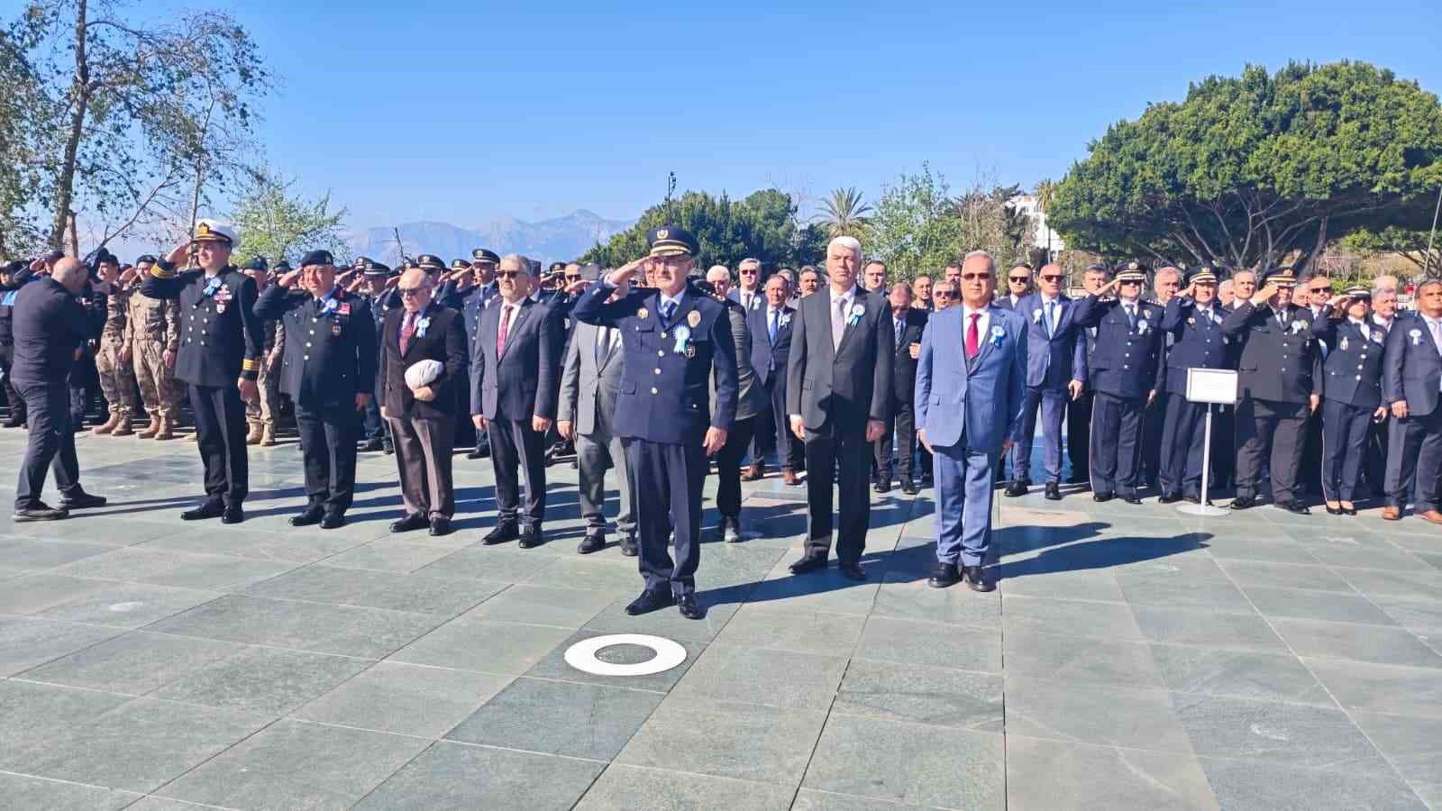 Antalya’da Türk Polis Teşkilatı’nın 181. kuruluş yıl dönümü coşkuyla kutlandı
Antalya’da Türk Polis Teşkilatı’nın 181. kuruluş yıl dönümü coşkuyla kutlandı