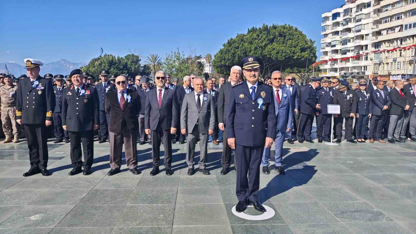 Antalya’da Türk Polis Teşkilatı’nın 181. kuruluş yıl dönümü coşkuyla kutlandı
Antalya’da Türk Polis Teşkilatı’nın 181. kuruluş yıl dönümü coşkuyla kutlandı