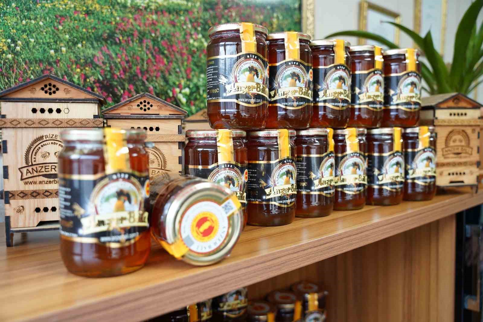 Anzer balı geç satışa çıkınca piyasa sahtesiyle doldu
