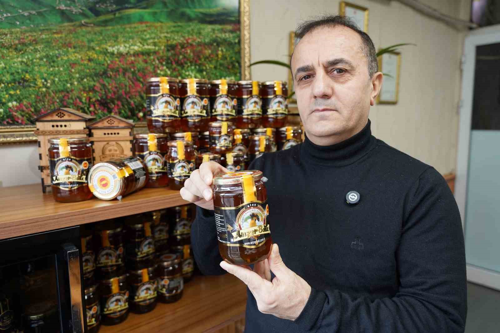 Anzer balı geç satışa çıkınca piyasa sahtesiyle doldu
