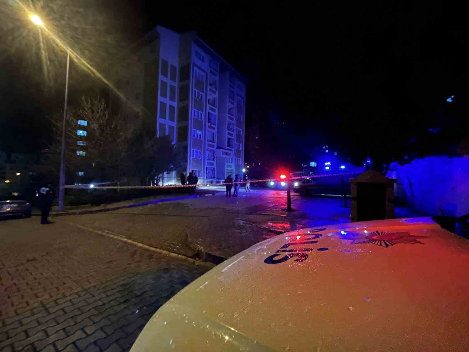 Apartmanda böcek ilaçlaması zehirlenmeye yol açtı: 11 kişi hastanelik oldu
