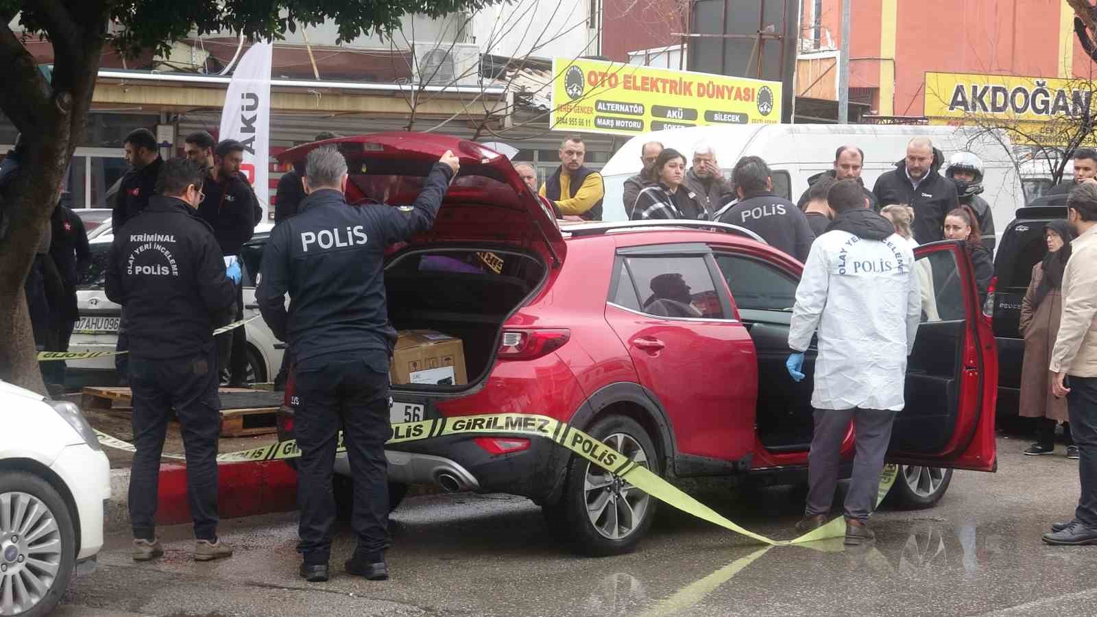 Araç içerisinde ölü bulundu, eşinin gözyaşları yürek dağladı
