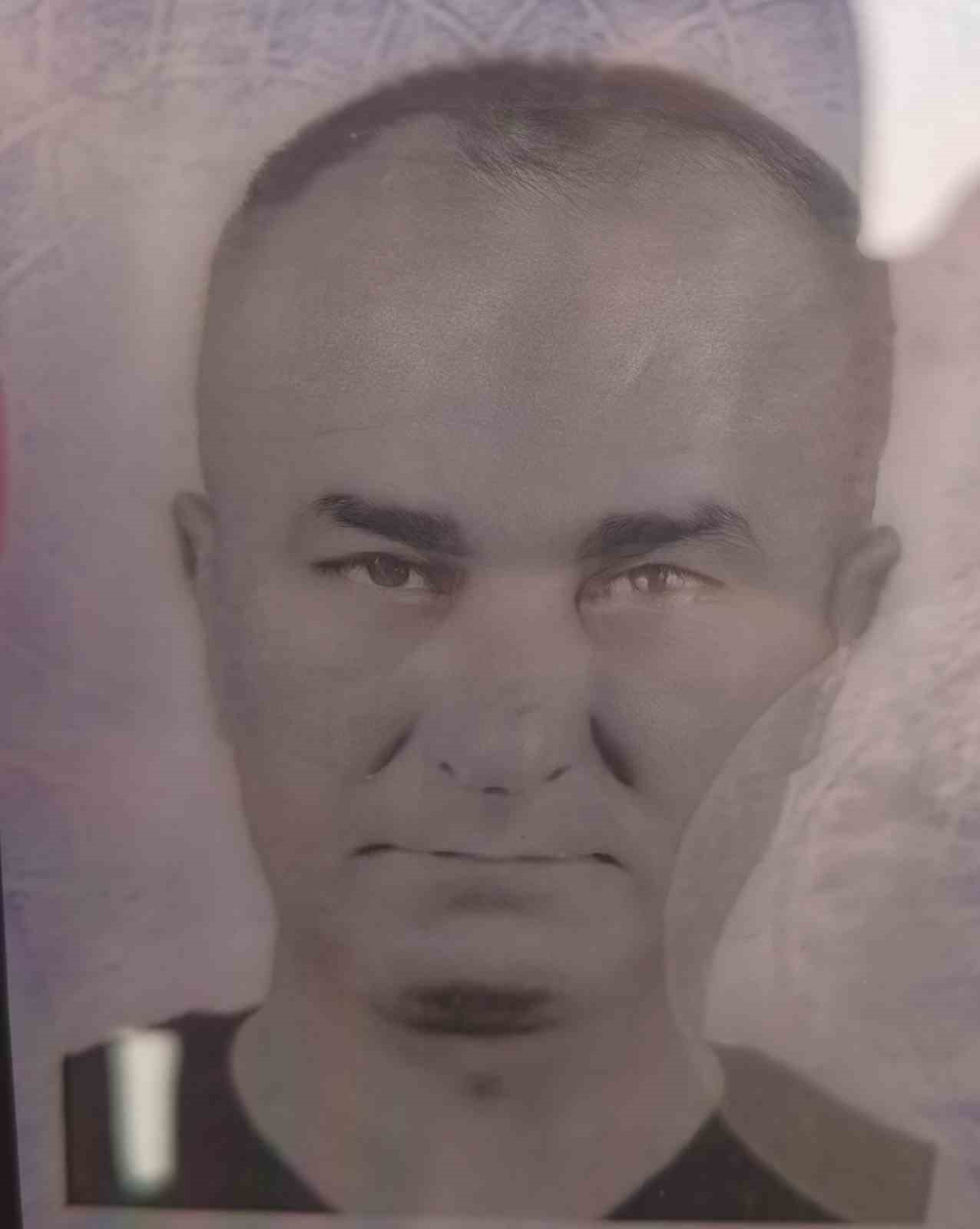 Araç içerisinde ölü bulundu, eşinin gözyaşları yürek dağladı
