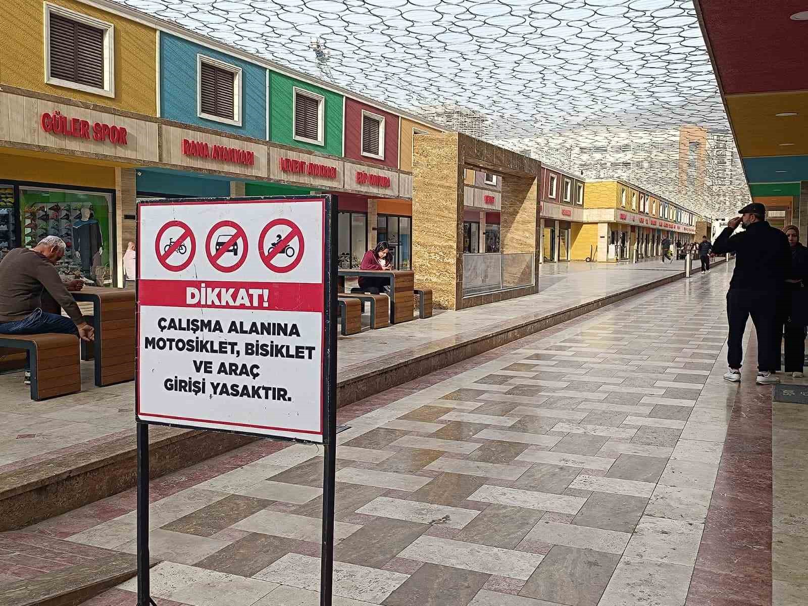 Araç trafiğine kapalı çarşıda çekilen 7 saniyelik video 30 bin TL’ye patladı
Araç trafiğine kapalı çarşıda çekilen 7 saniyelik video 30 bin TL’ye patladı