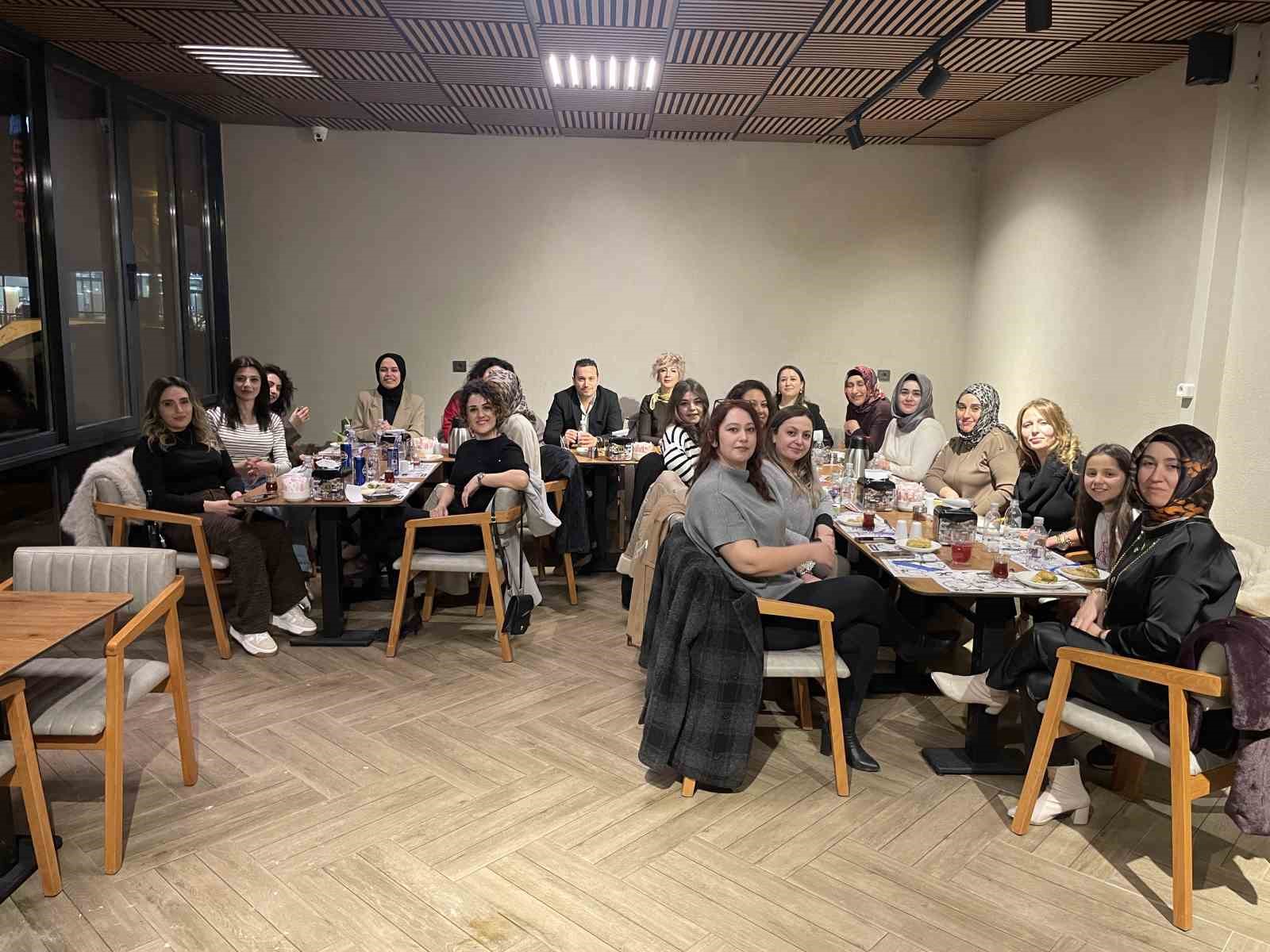 ‘Aracına tır çarptı’ denildi, davul ve zurnayla uğurlandı
