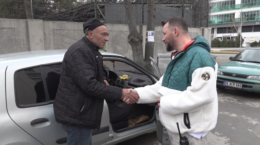 Aracını park ettiği sokağı unuttu, polise ’Otomobilim çalındı’ ihbarı yaptı
Aracını park ettiği sokağı unuttu, polise ’Otomobilim çalındı’ ihbarı yaptı