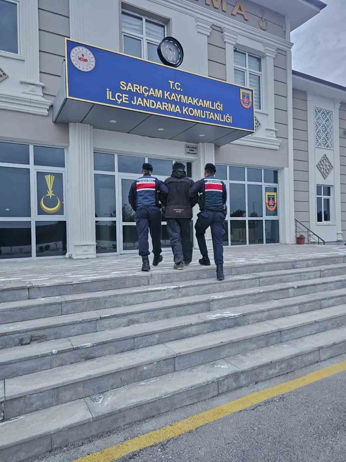 Aranan 2 firari hükümlü yakalandı

