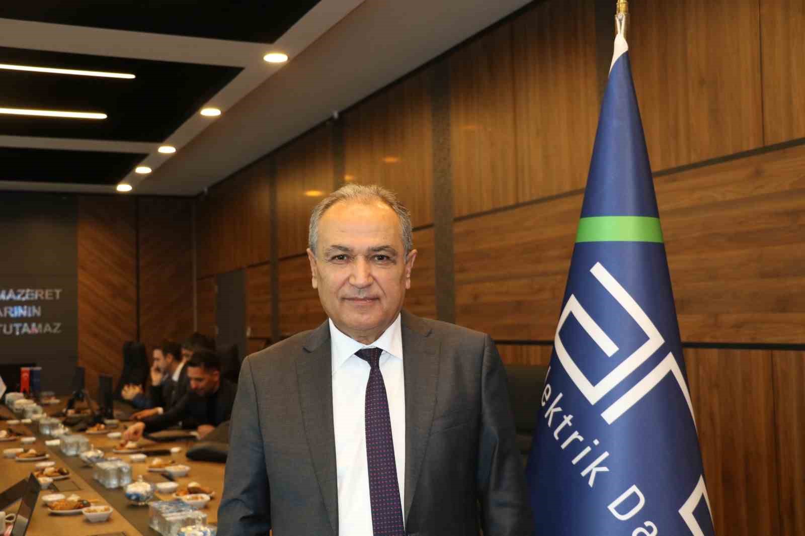 Aras Edaş, Ağrı’da kesintisiz enerji için yatırımlarını sürdürüyor
Aras Edaş, Ağrı’da kesintisiz enerji için yatırımlarını sürdürüyor