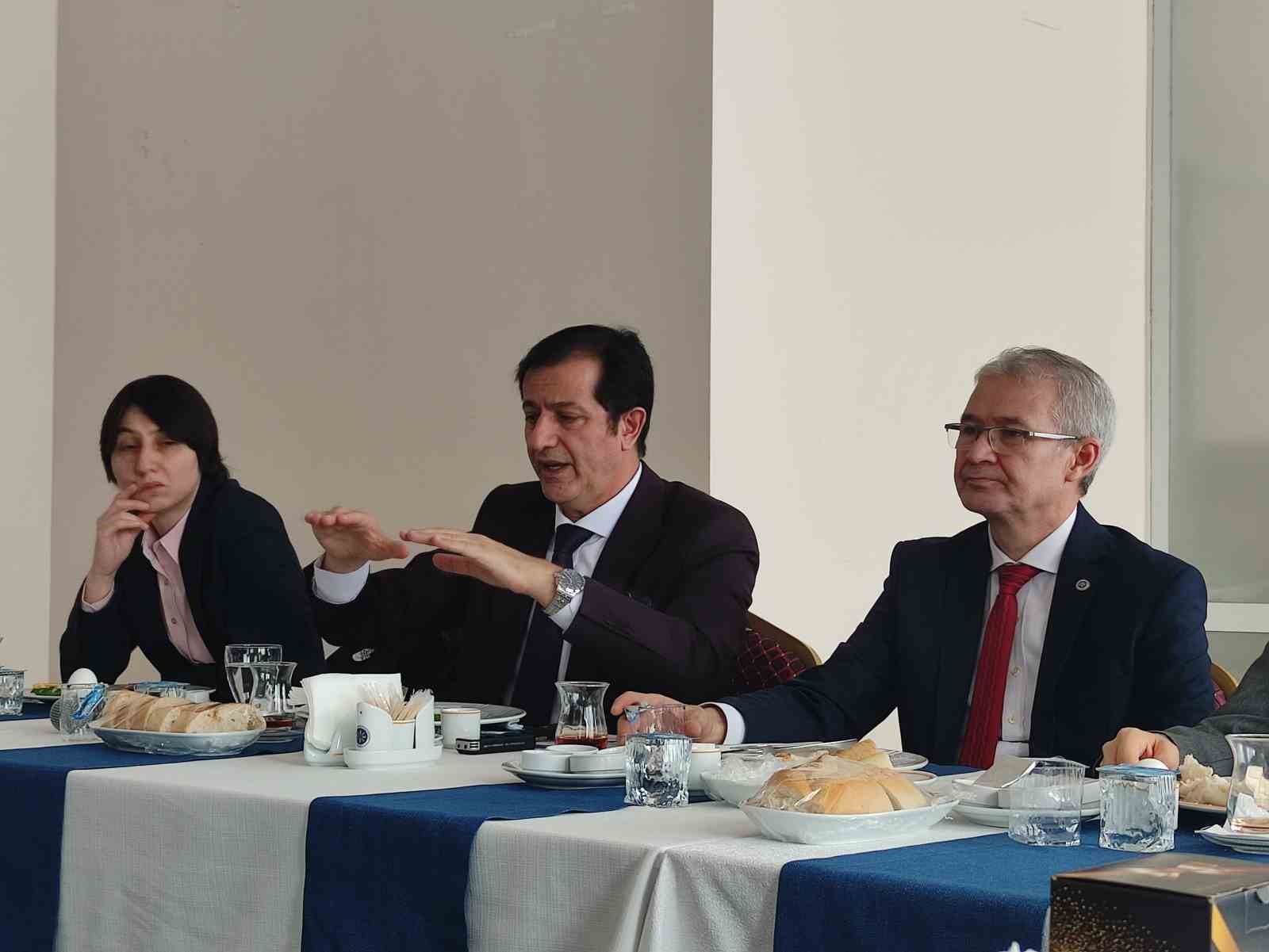 Ardahan Üniversitesi bünyesinde hayvan hastanesi kurulacak
