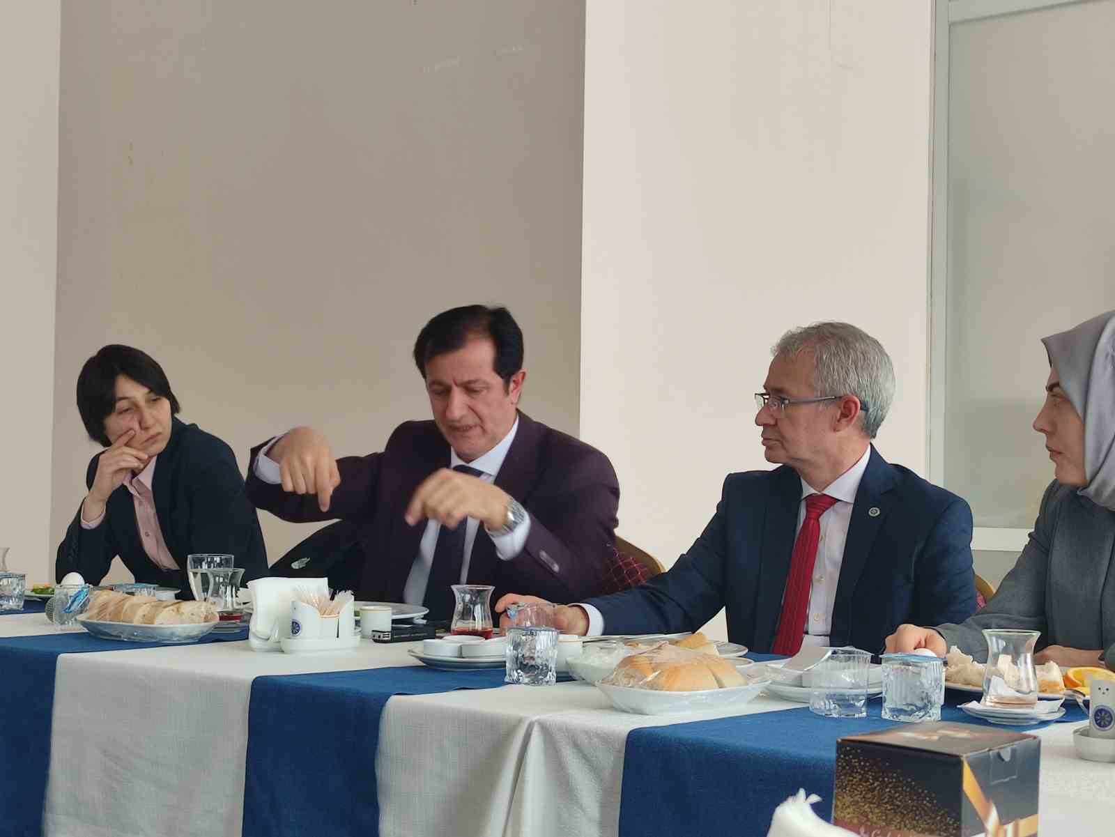 Ardahan Üniversitesi bünyesinde hayvan hastanesi kurulacak
