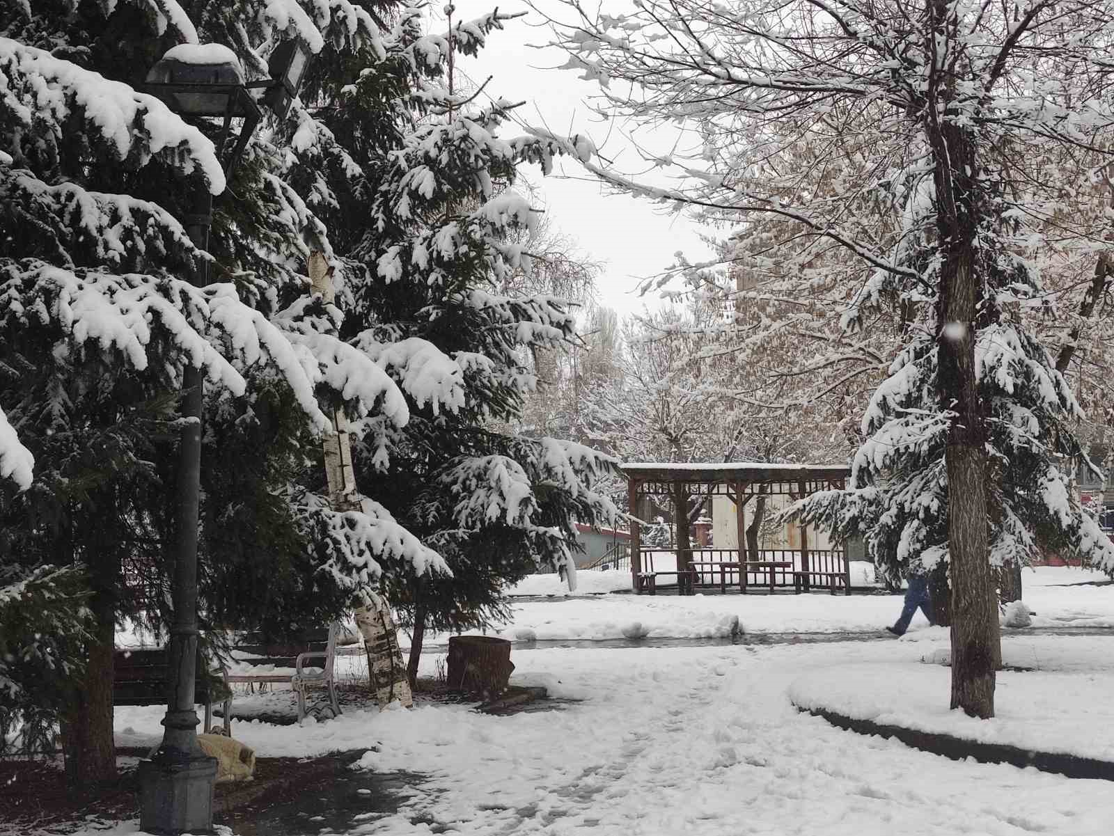 Ardahan’a kış geri geldi
