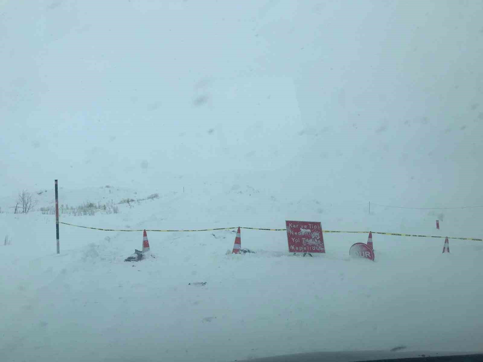 Ardahan’da 60 köy yolu ulaşıma kapandı
