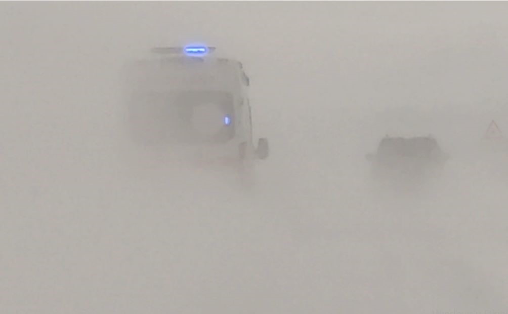 Ardahan’da kar ve tipi ulaşımı aksatıyor
