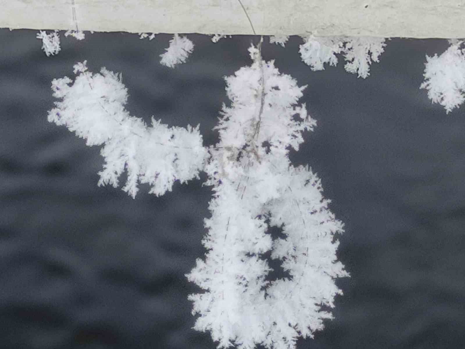 Ardahan’da kar yerini soğuk havaya bıraktı
