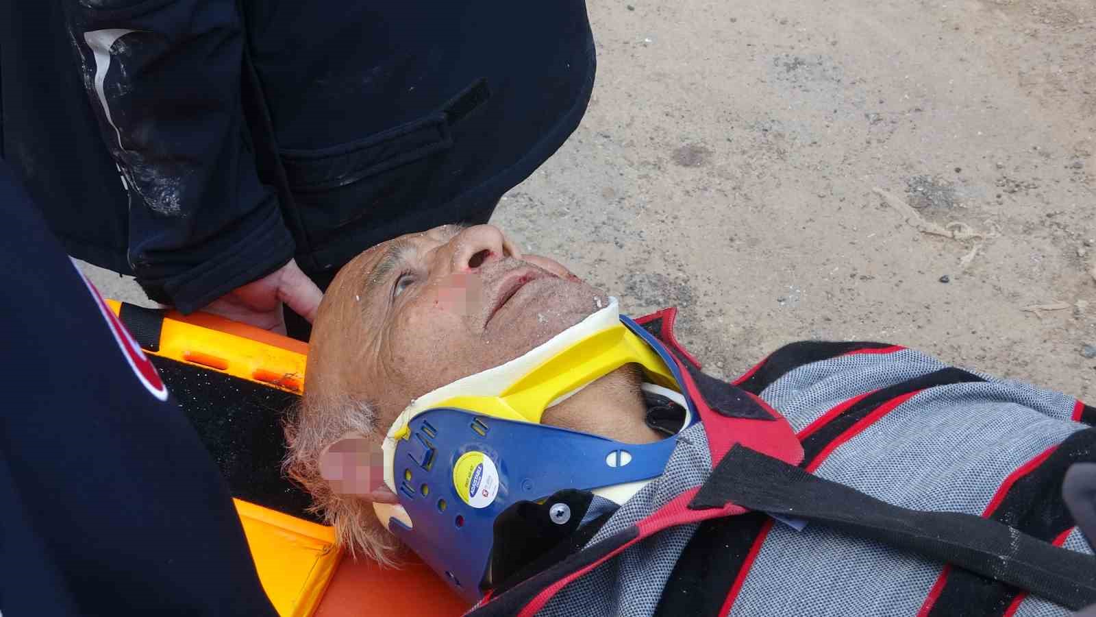 Arızalanan asansörü kontrol etmek isterken asansör boşluğuna düştü
