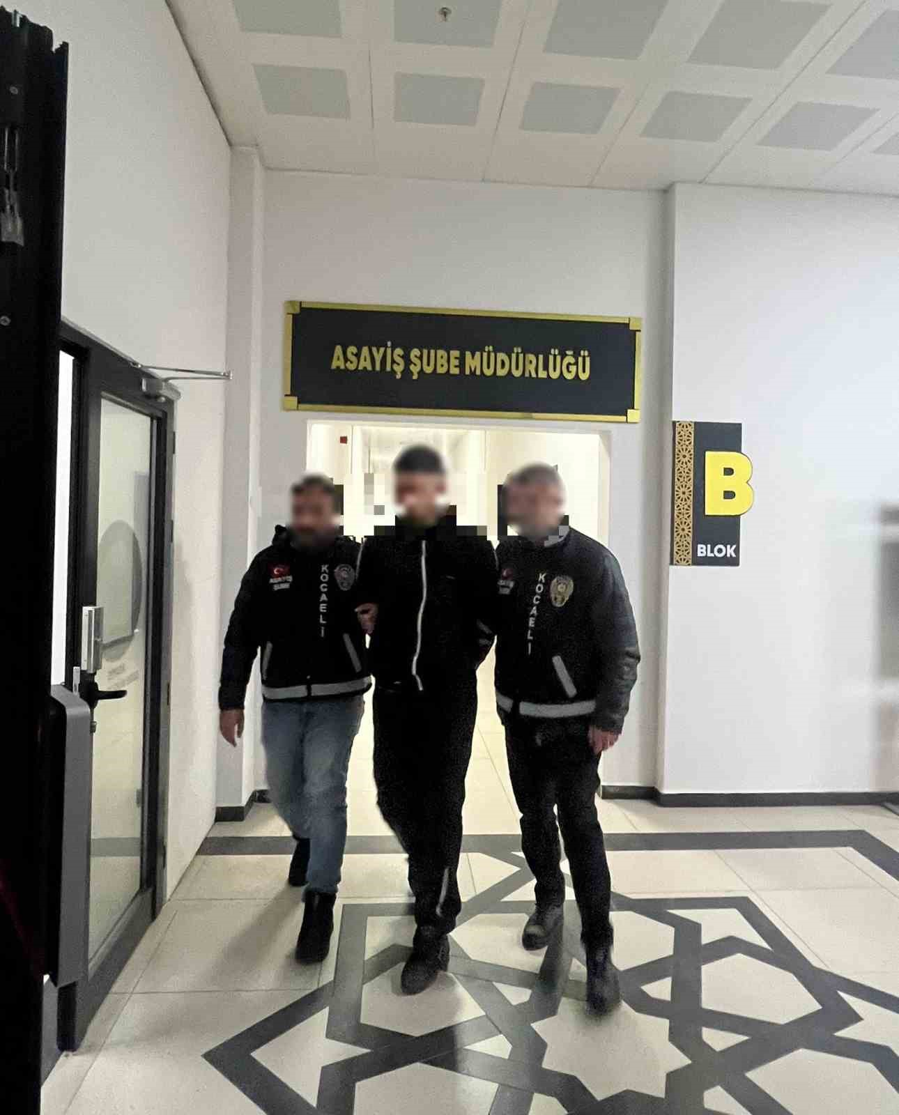 Arkadaşı tarafından bıçaklanarak öldüren genç toprağa verildi
