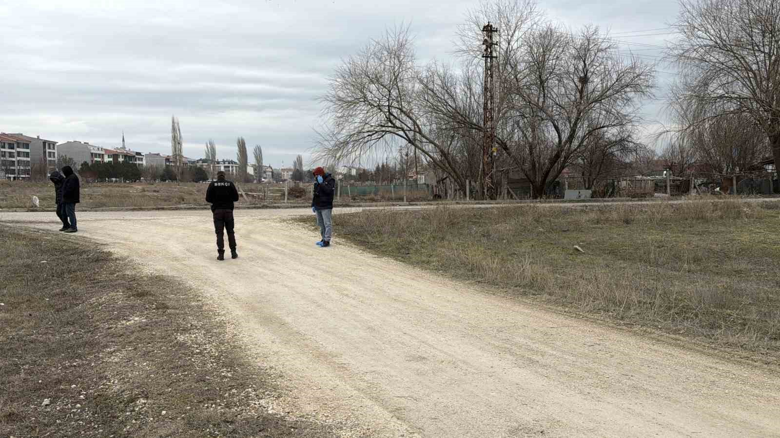 Arkadaşlarıyla alkol aldıktan rahatsızlandı, evinde hayatını kaybetti
