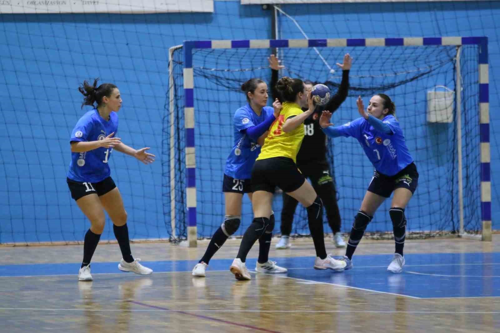 Armada Praxis Yalıkavak Spor Kulübü’nden güçlü kapanış
