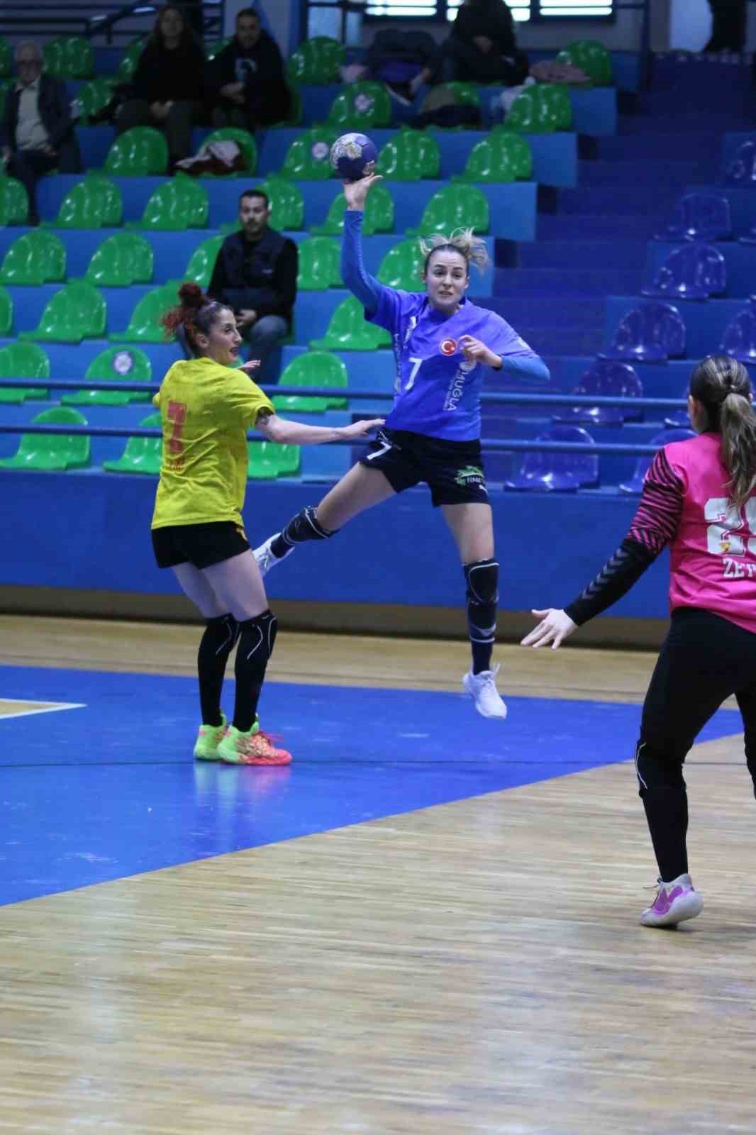 Armada Praxis Yalıkavak Spor Kulübü’nden güçlü kapanış
