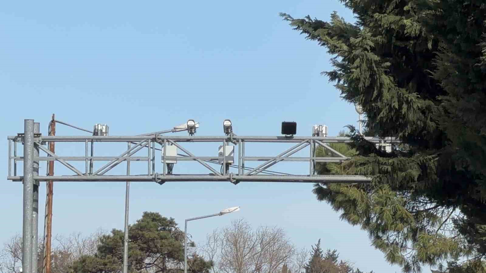 Arnavutköy’de 26 gündür aranan adamın cinayete kurban gittiği ortaya çıktı, ayrıntılar kan dondurdu
Arnavutköy’de 26 gündür aranan adamın cinayete kurban gittiği ortaya çıktı, ayrıntılar kan dondurdu