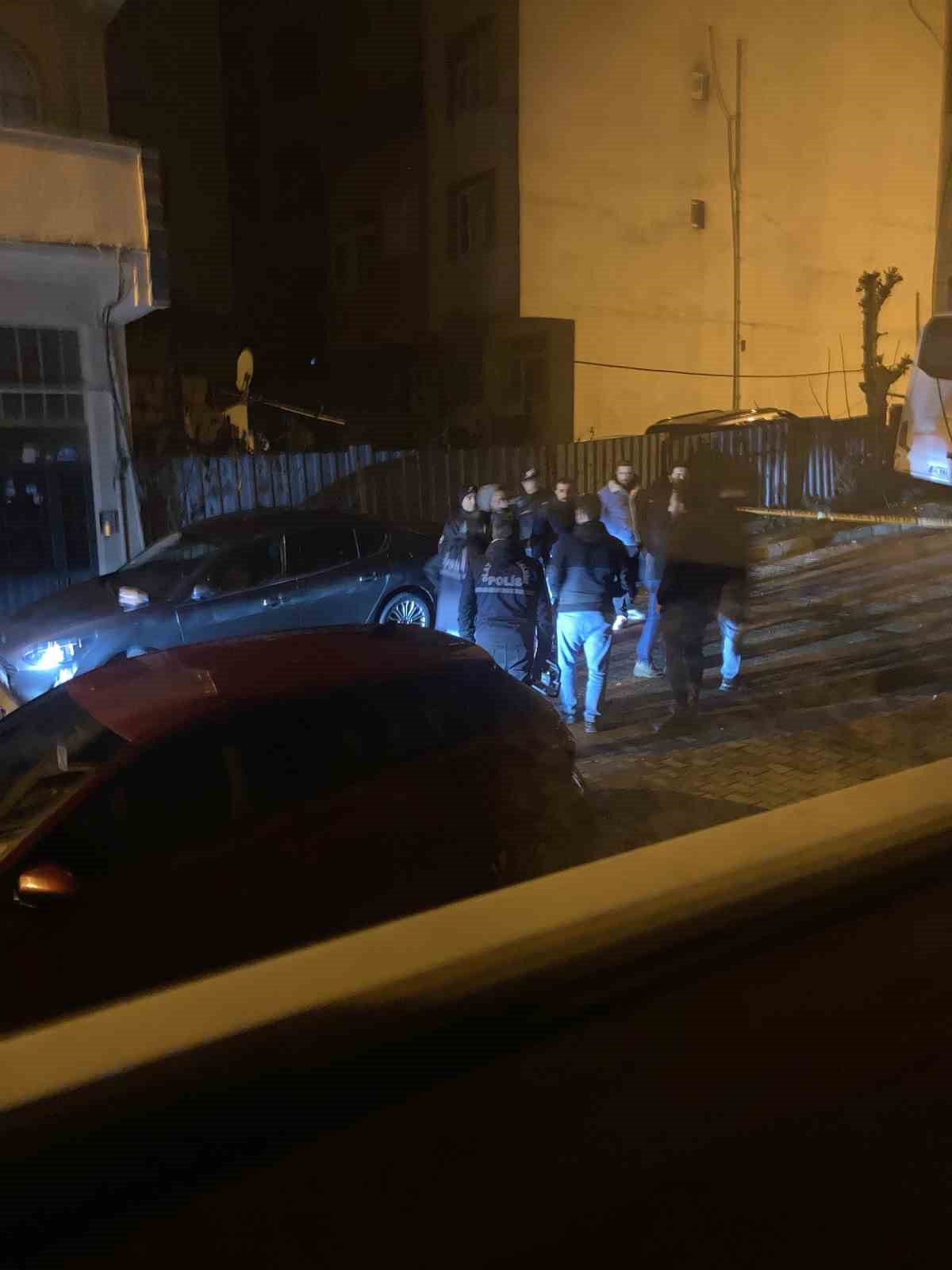 Arnavutköy’de araçta bulunan cesedin ardından korkunç gerçek
Arnavutköy’de araçta bulunan cesedin ardından korkunç gerçek