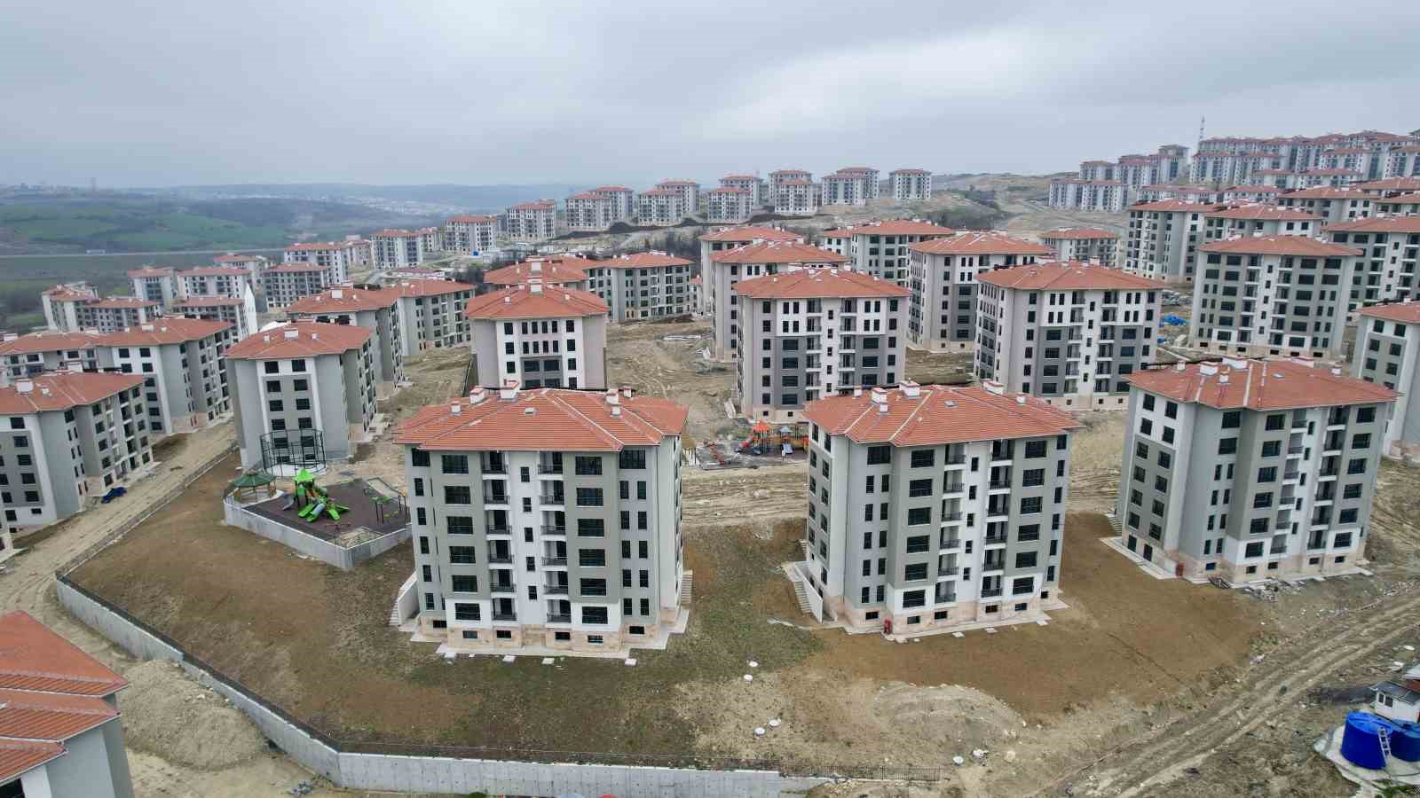 Arnavutköy’de, ARKENT’le İmrahor’da kentsel dönüşüm hızlanıyor
Arnavutköy’de, ARKENT’le İmrahor’da kentsel dönüşüm hızlanıyor