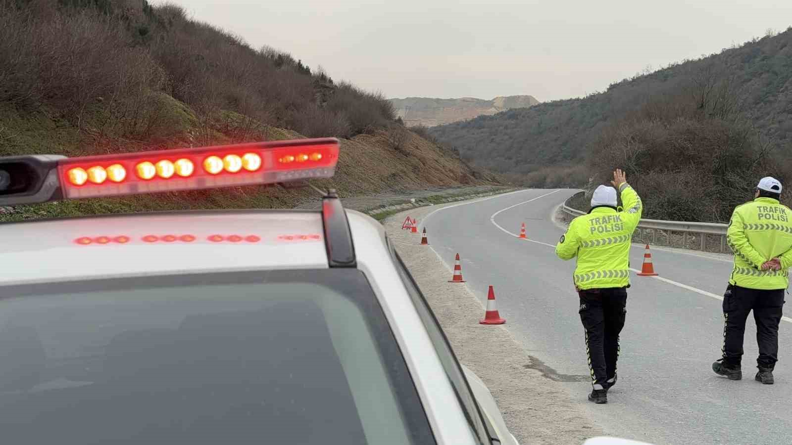 Arnavutköy’de drone destekli trafik denetimi: Hatalı sollama yapma ve ehliyetsiz araç kullanımına toplamda 96 bin 314 TL ceza
