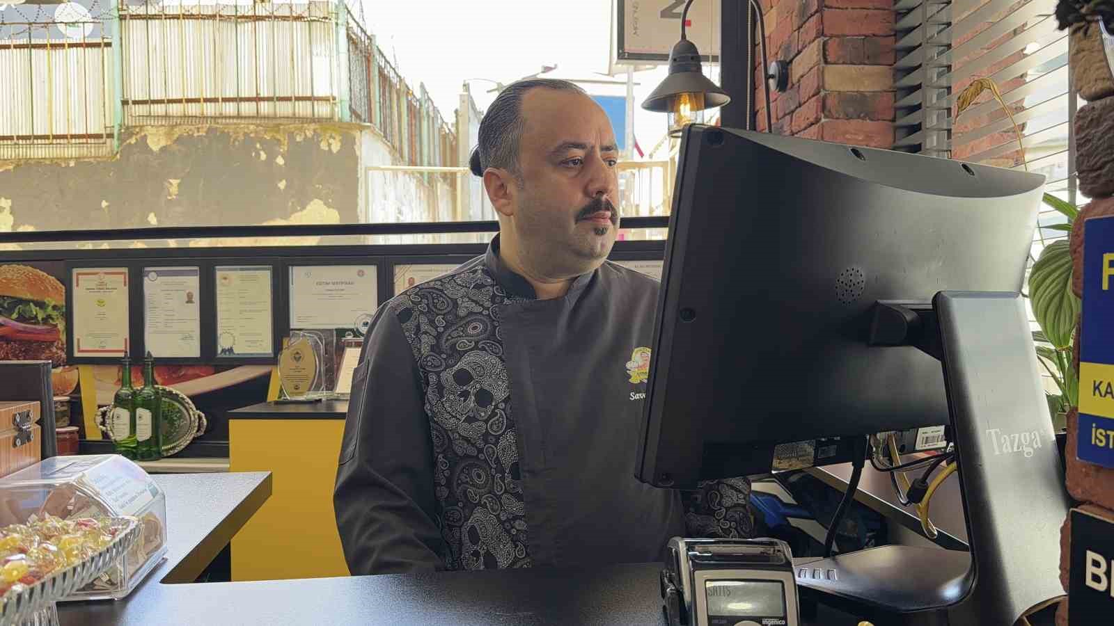 Arnavutköy’de ilginç olay: Aynı kişi adına 25 restorandan sipariş verildi
