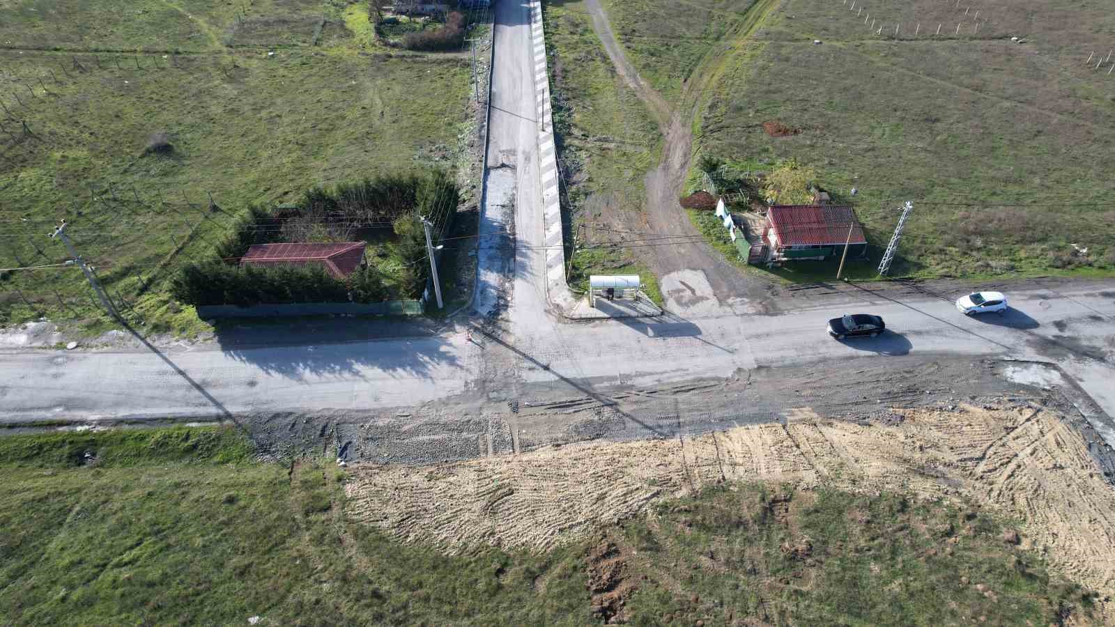 Arnavutköy’de İSKİ çalışması yarım kaldı: Mahalleli çileden çıktı
