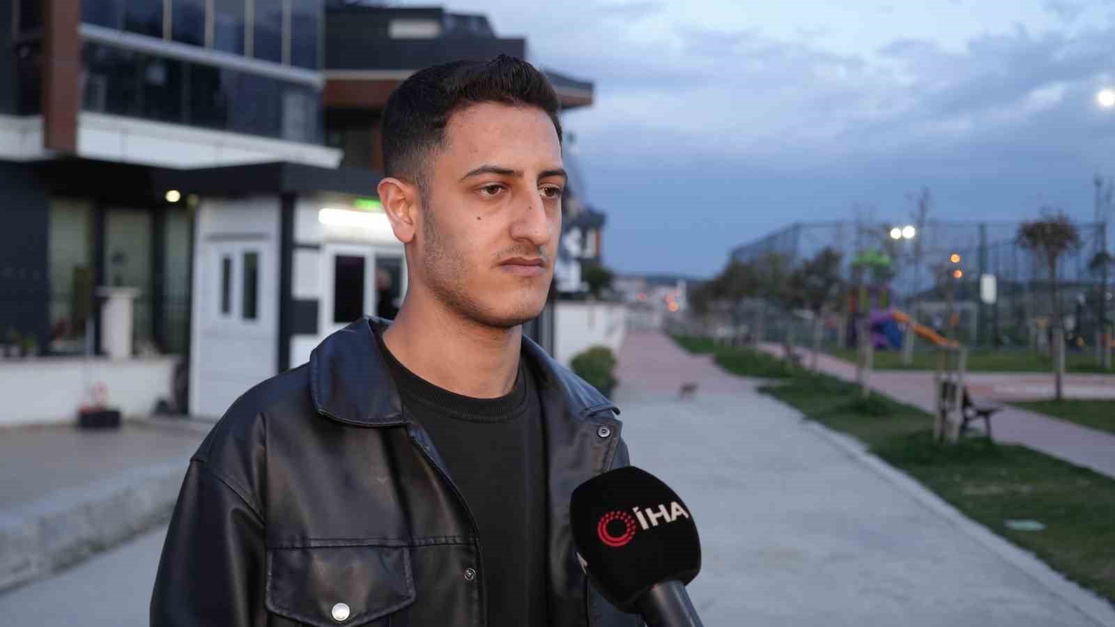 Arnavutköy’de kamyonun çarptığı araç sahibi faciayı kıl payı atlattı
