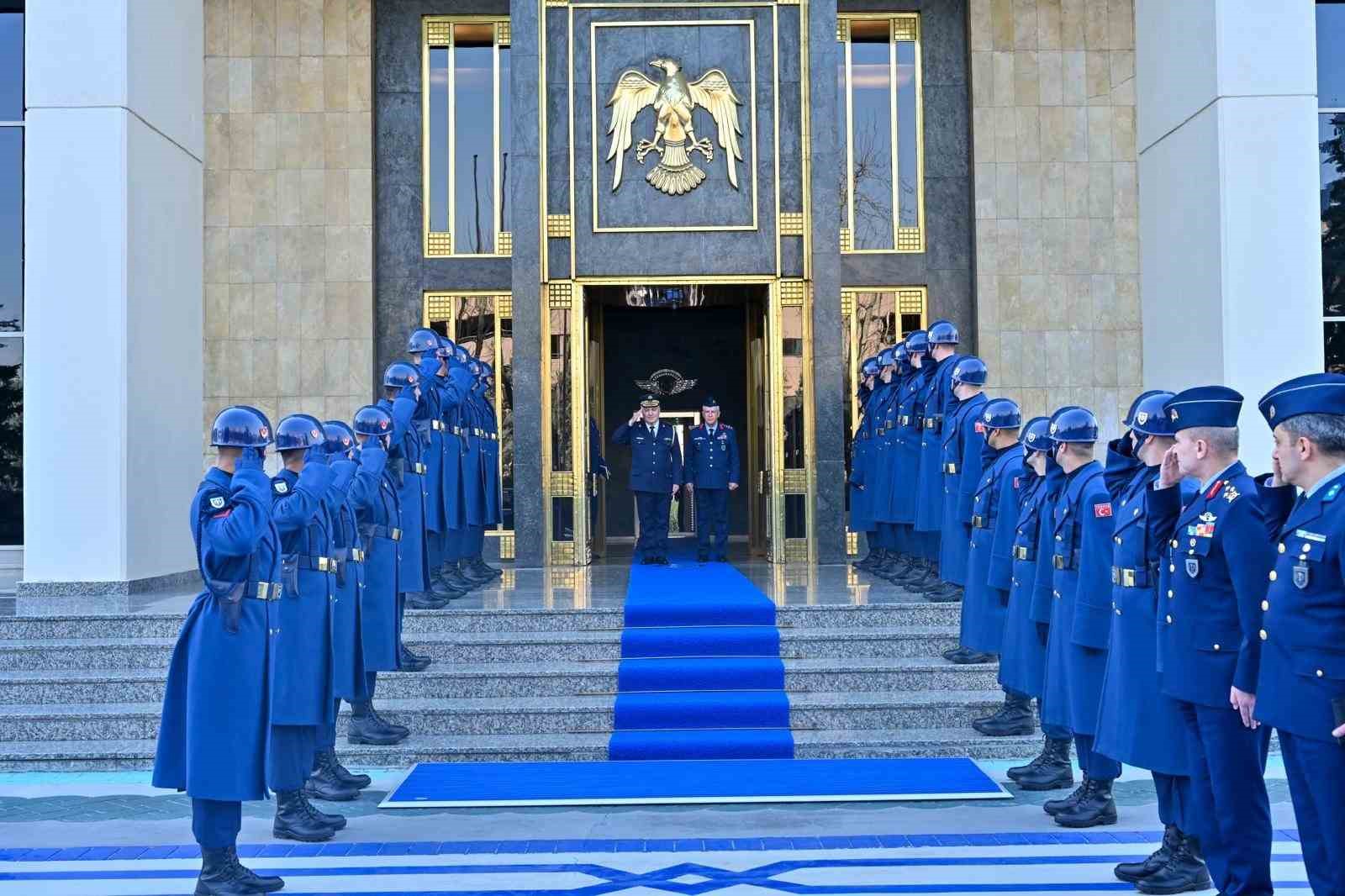 Arnavutluk Hava Kuvvetleri Komutanı Ferdinant Dimo’dan, Türk Hava Kuvvetleri Komutanlığına ziyaret
