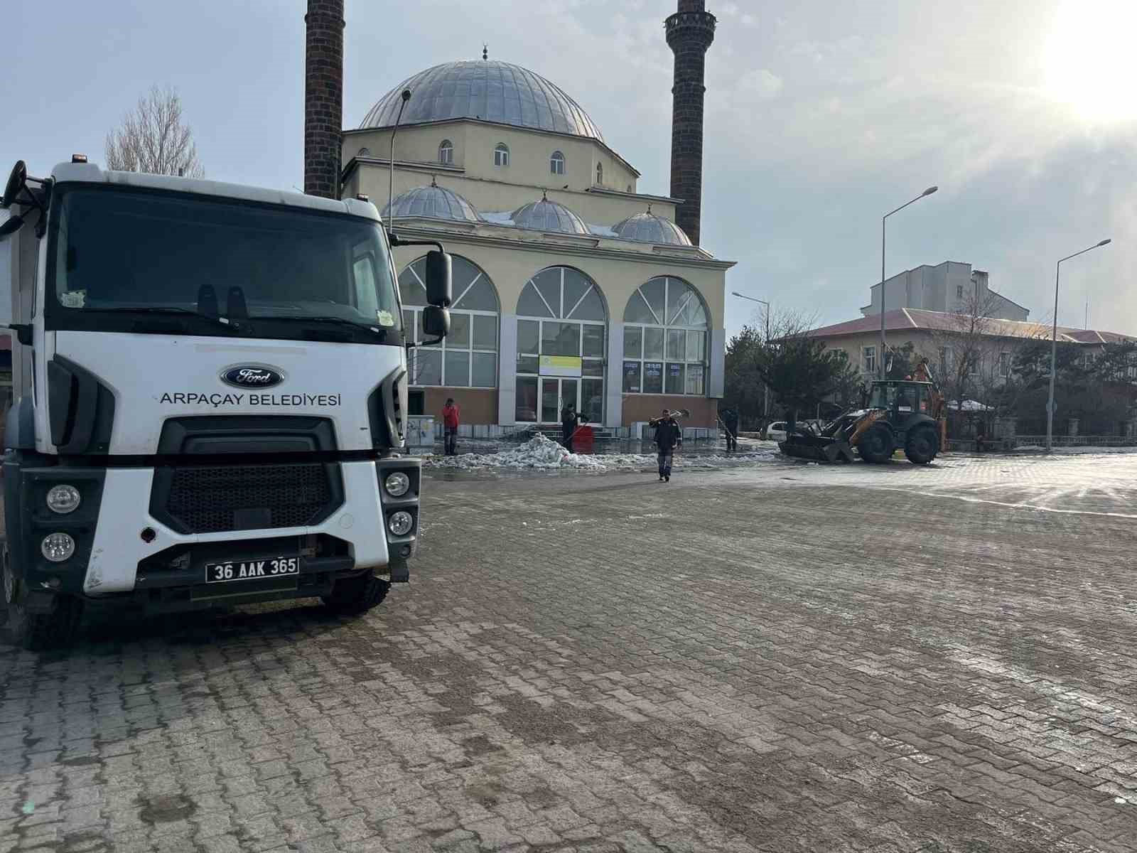 Arpaçay’da Ramazan temizliği
