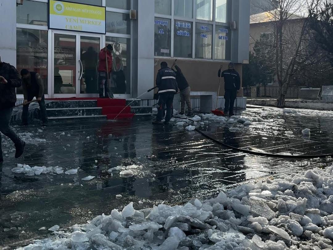Arpaçay’da Ramazan temizliği
