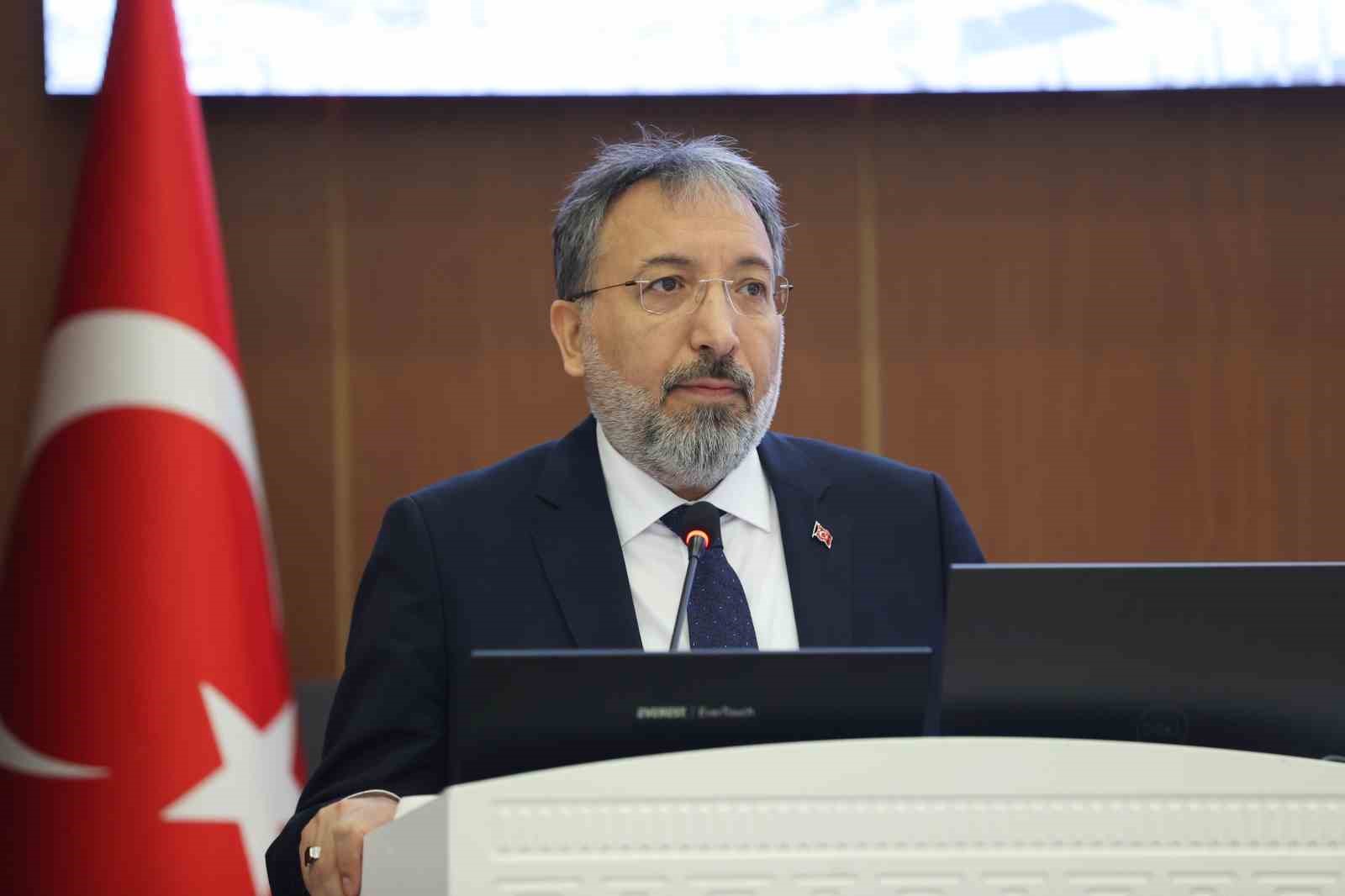 Arpaguş: "Ankara’daki strateji, Anadolu’da pratiğe dönüşmüyorsa, Anadolu’daki sorun Ankara’da çözülmüyorsa eksik kalmışız demektir"
Arpaguş: "Ankara’daki strateji, Anadolu’da pratiğe dönüşmüyorsa, Anadolu’daki sorun Ankara’da çözülmüyorsa eksik kalmışız demektir"
