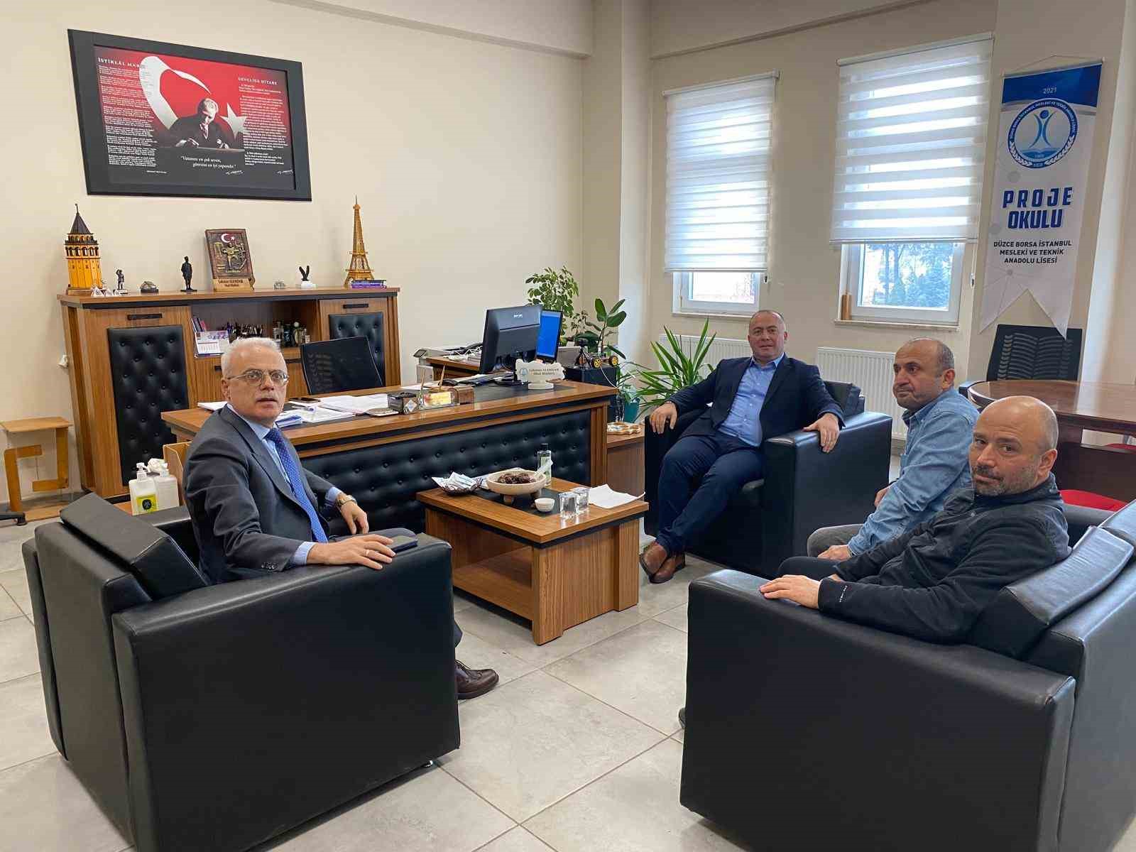 Arslantürk liseli gençlerle bir araya geldi
