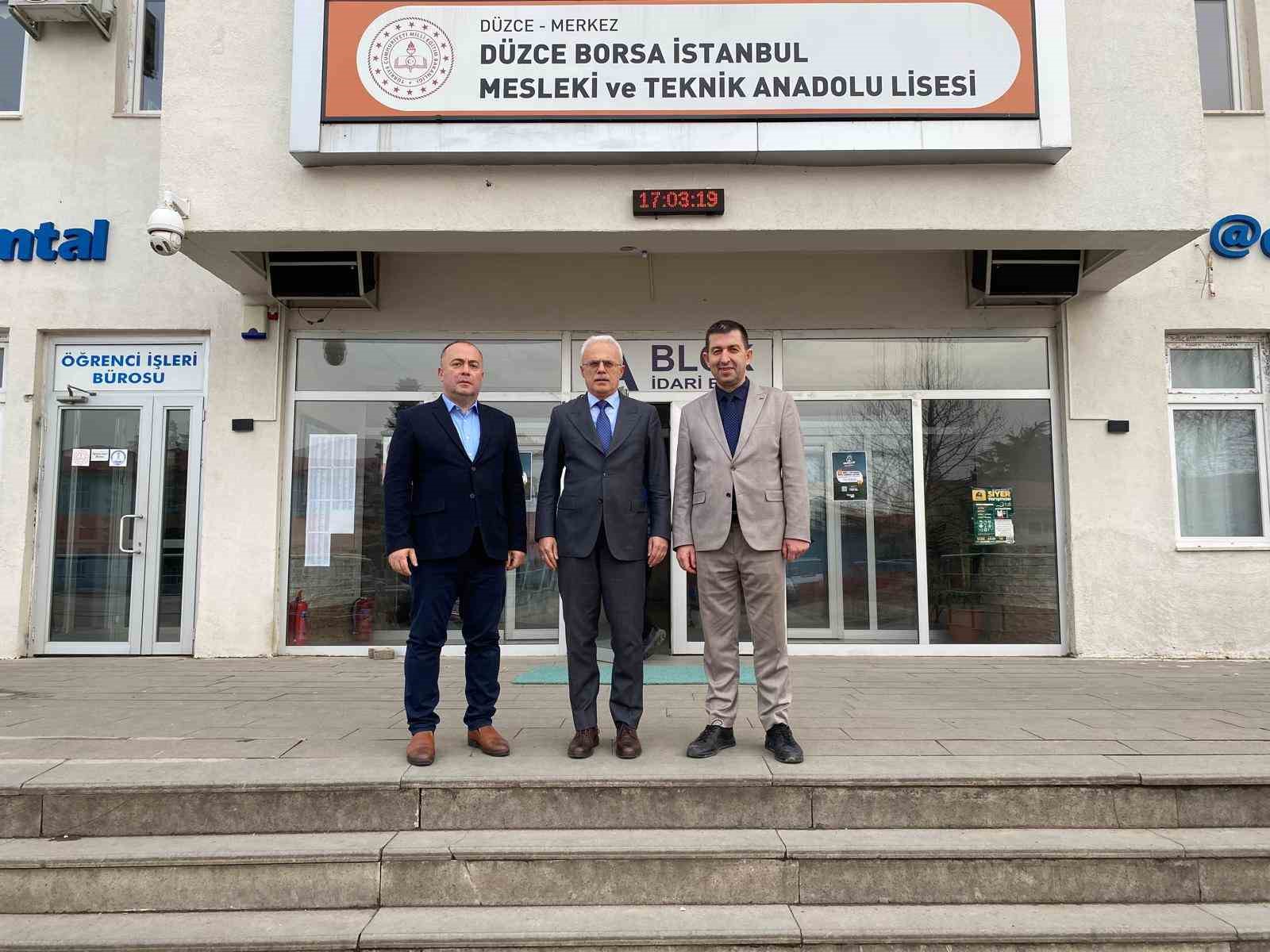 Arslantürk liseli gençlerle bir araya geldi
