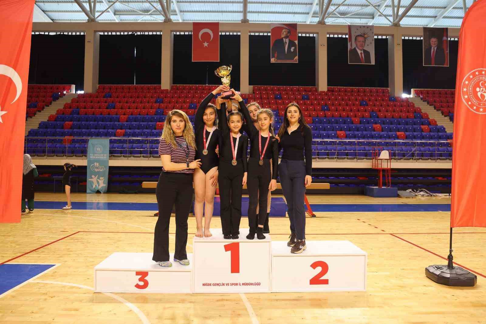 Artistik cimnastik müsabakaları tamamlandı
