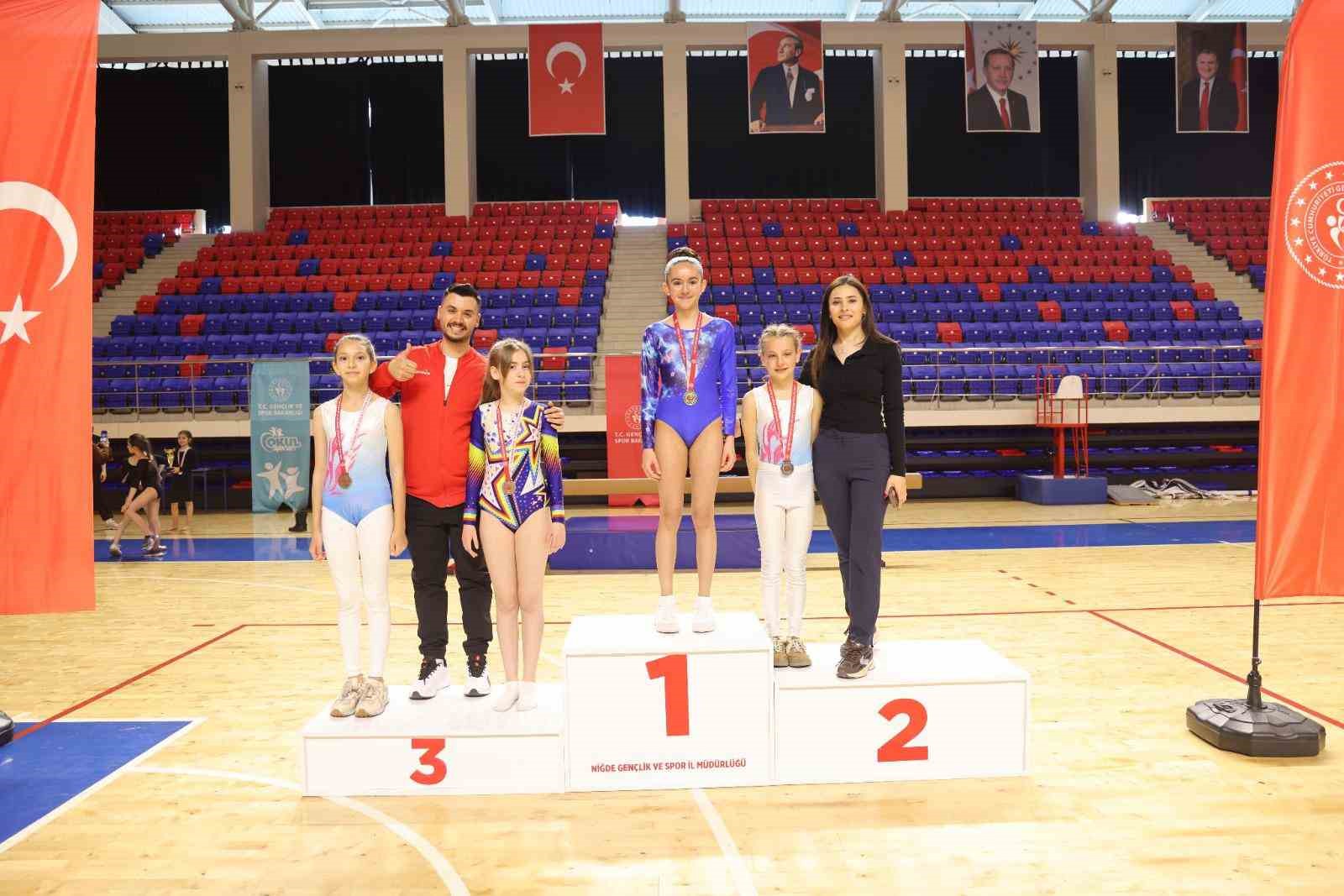 Artistik cimnastik müsabakaları tamamlandı
